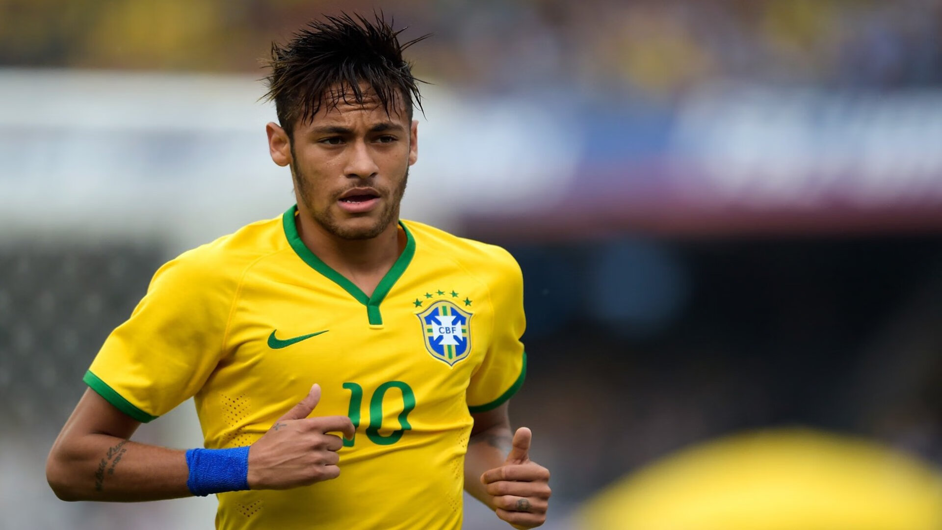 九游游戏中心下载-“青少年足球大赛精彩纷呈，众多新星脱颖而出”，青少年足球比赛规则